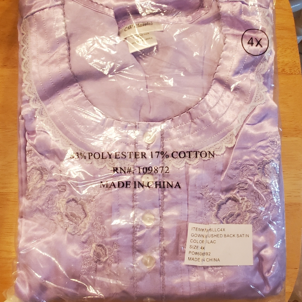 Ladies long nightgown